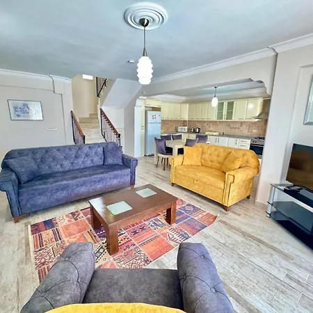 Villa Defne 3 Oeluedeniz Private Pool *